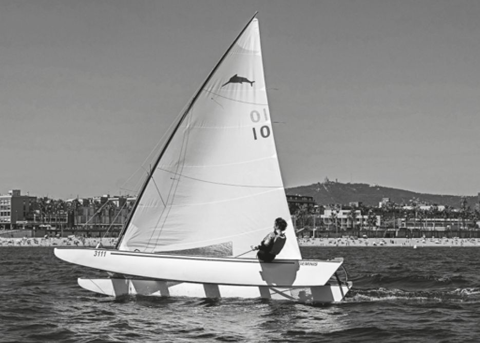 Ana Pujol, pluricampeona de regatas de patín a vela. CÉSAR RANGEL/FOTO CEDIDA POR LA VANGUARDIA