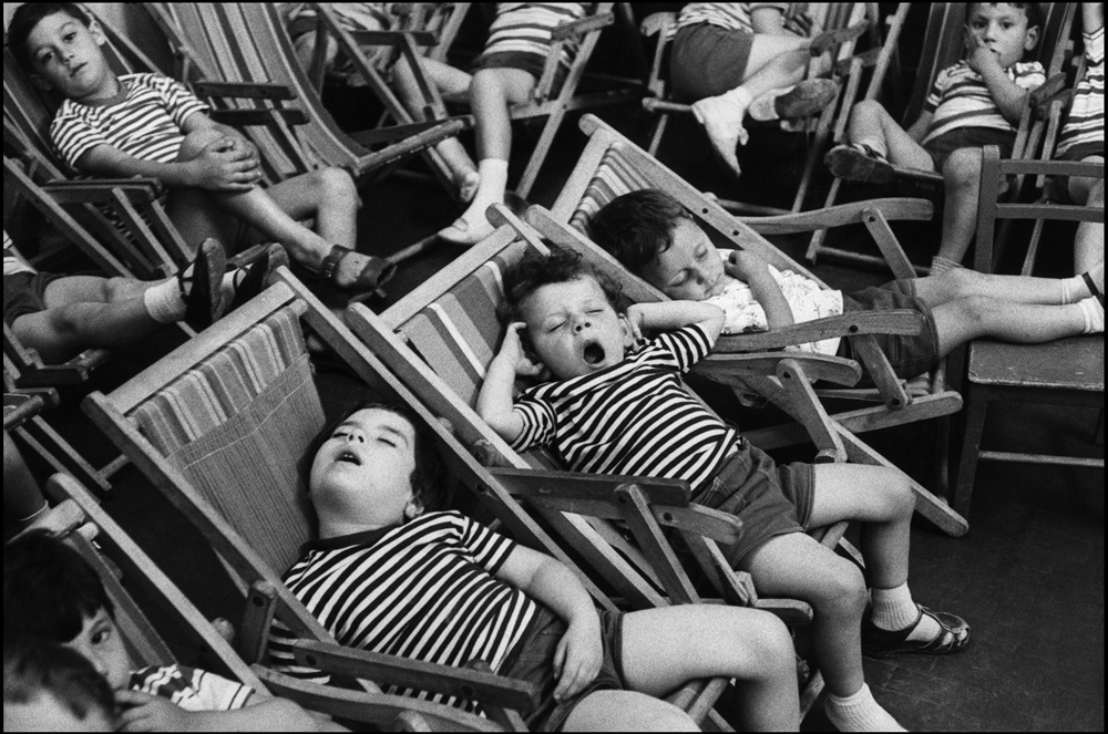 Nápoles, Italia, 1960. © HENRI CARTIER-BRESSON/MAGNUM PHOTOS