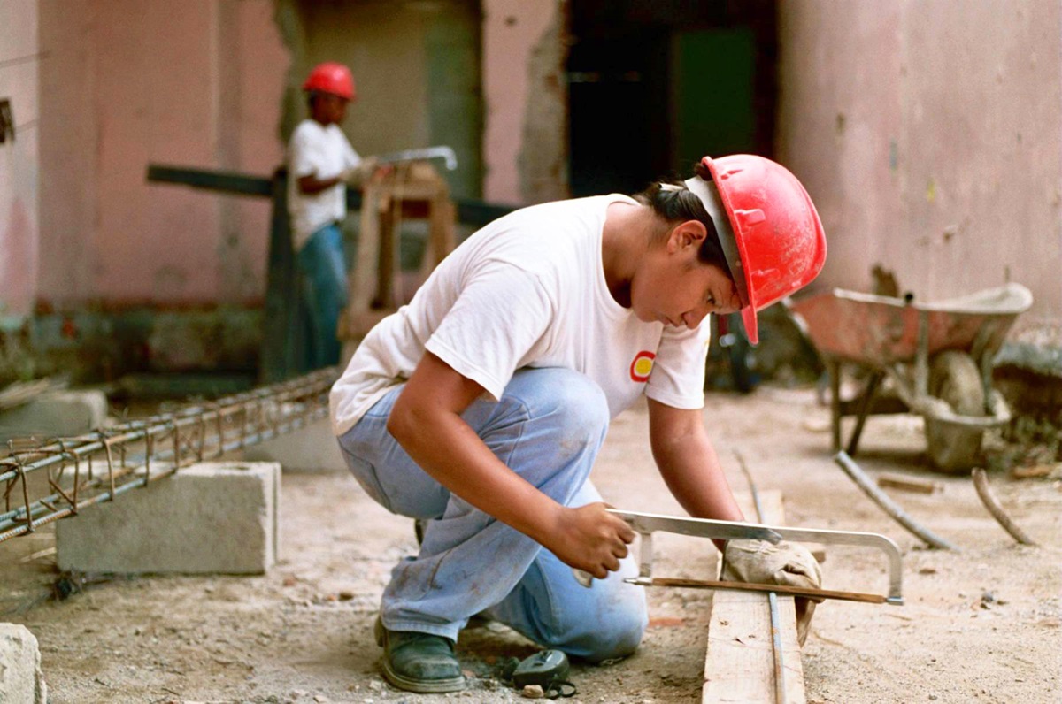 Alumna de la Escuela Taller de Comayagua, Honduras. AECID